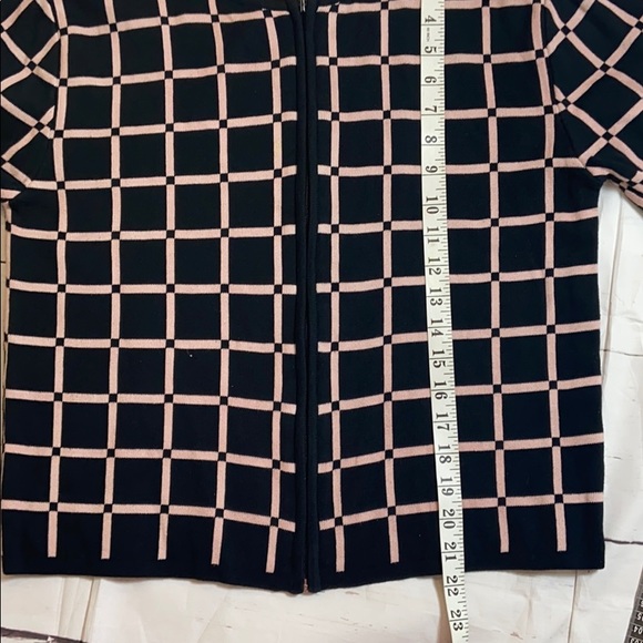 BHs sweater size M [134] - Picture 5 of 7